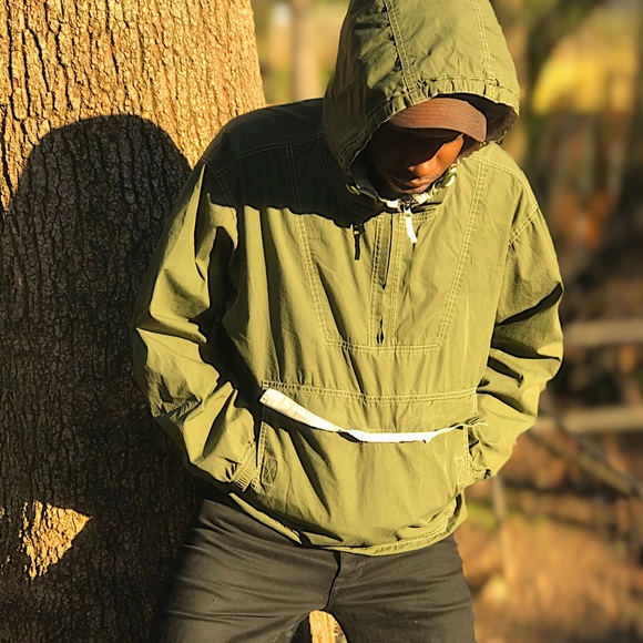 GAP pull over windbreaker w/ drawstrings & zipper - Picture 2 of 5